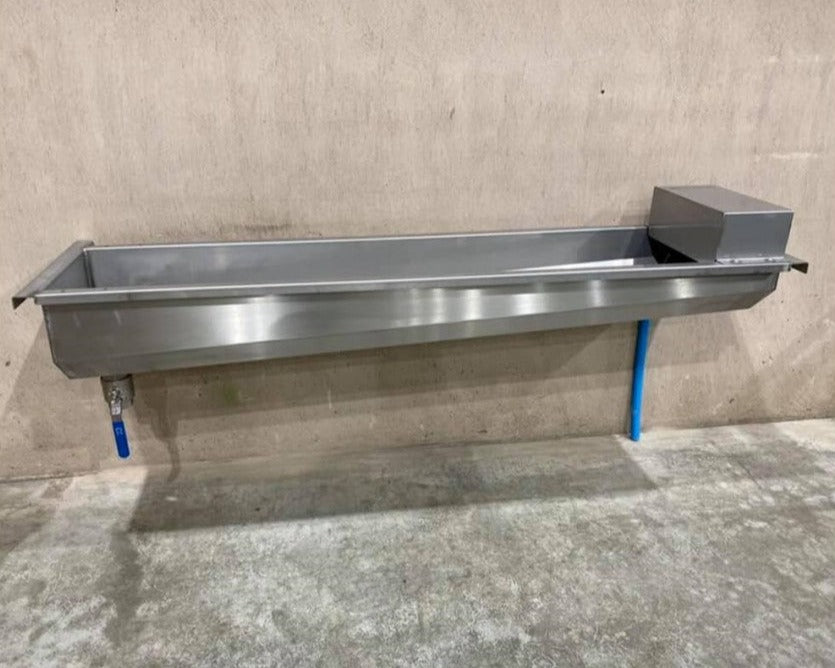 Drinkers 2000mm Quick empty - Cowcare Systems